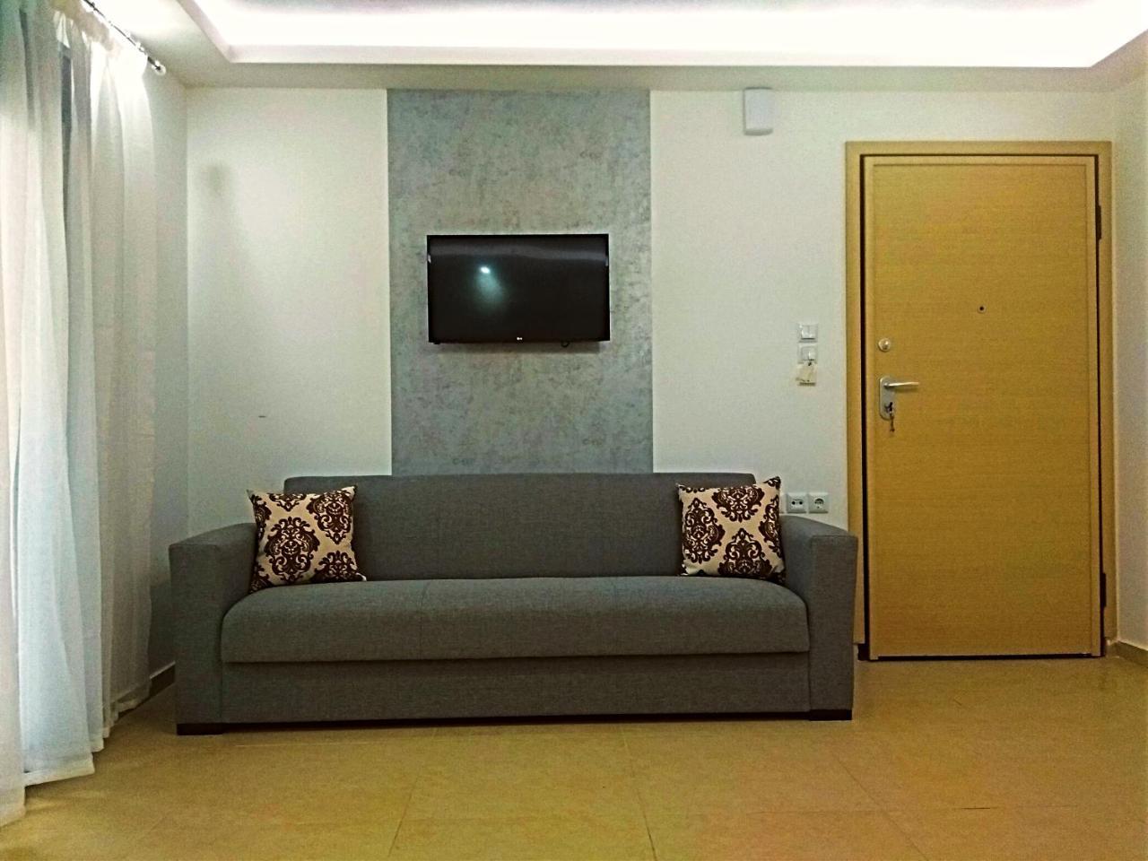 Iros Apartment Néa Péramos Екстериор снимка